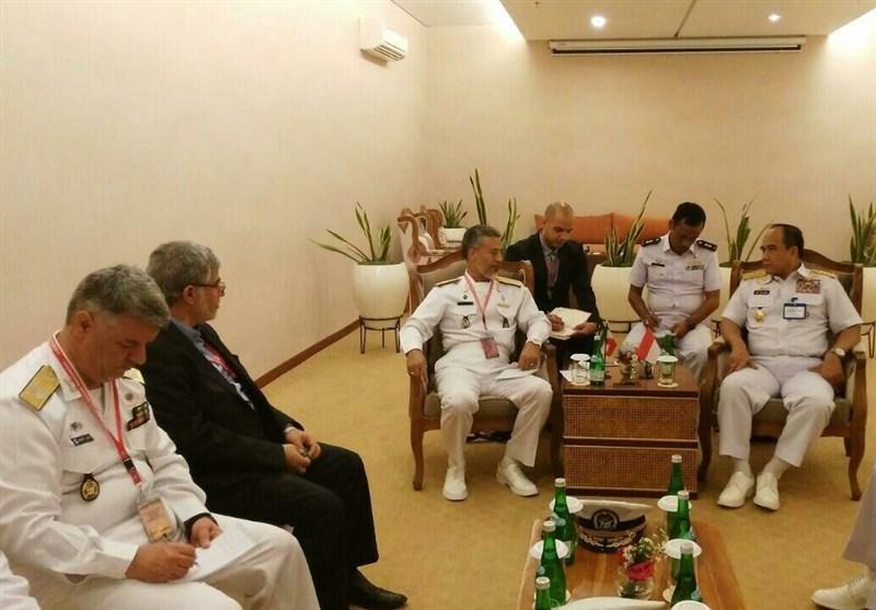 توافق دریادار سیاری با فرمانده نیروی دریایی اندوزی برای توسعه همکاری فنی و عملیاتی