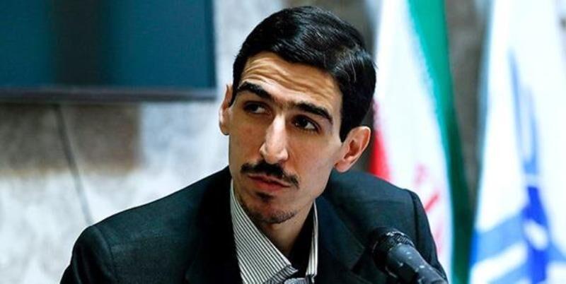 خبرنگاران نماینده تهران: دولت لایحه پیش فروش نفت را به مجلس ارائه دهد